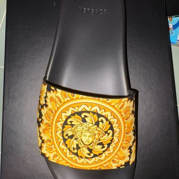 Brand new women's Versace Black and Gold Slide Sandals with box size  10 - Picture 8 of 12